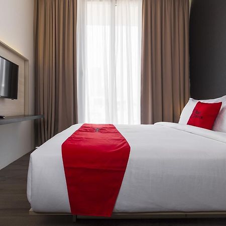Reddoorz Plus Near Perbanas จาการ์ตา ภายนอก รูปภาพ