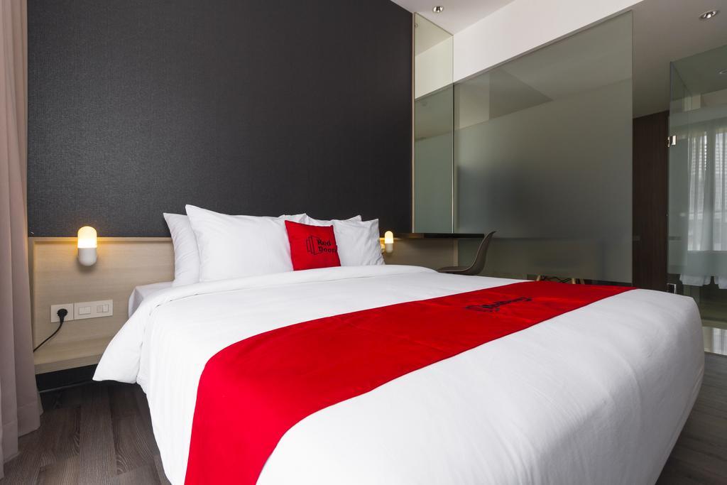 Reddoorz Plus Near Perbanas จาการ์ตา ภายนอก รูปภาพ